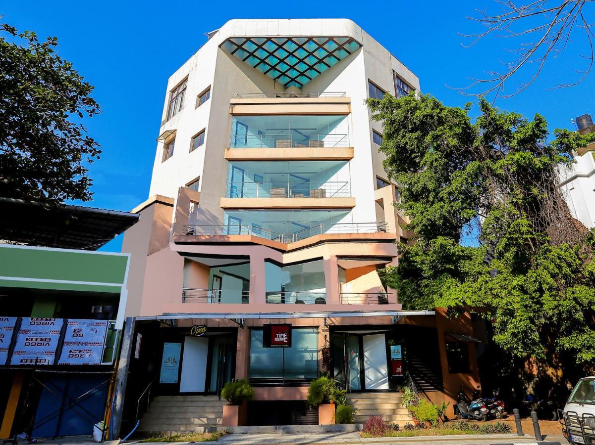 Treebo Trend Time Square Marine Drive Hotel Kochi Kültér fotó