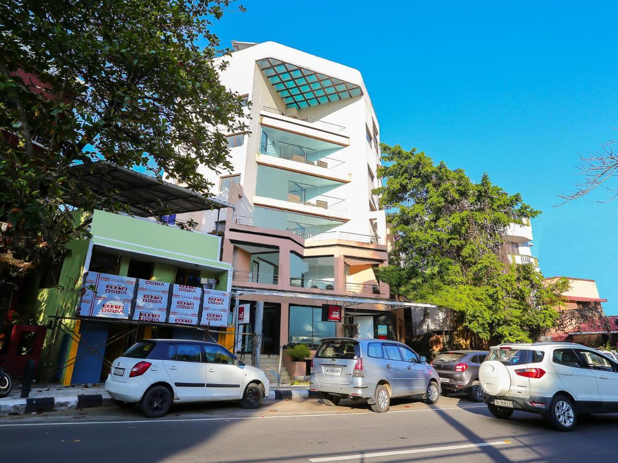 Treebo Trend Time Square Marine Drive Hotel Kochi Kültér fotó