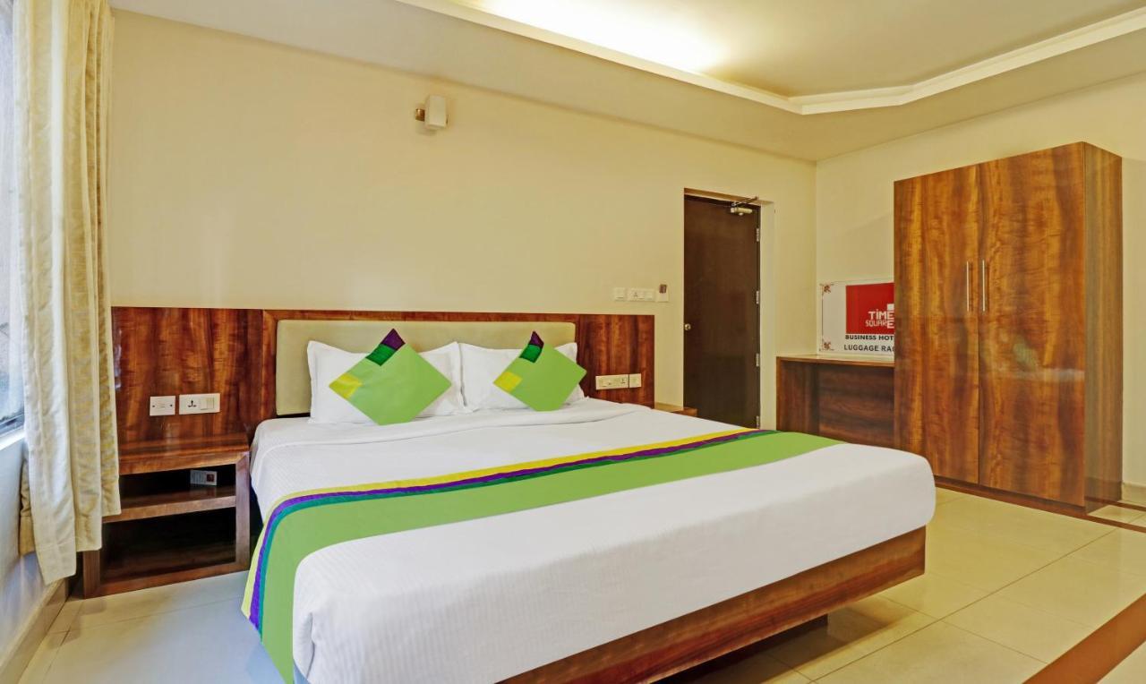 Treebo Trend Time Square Marine Drive Hotel Kochi Kültér fotó