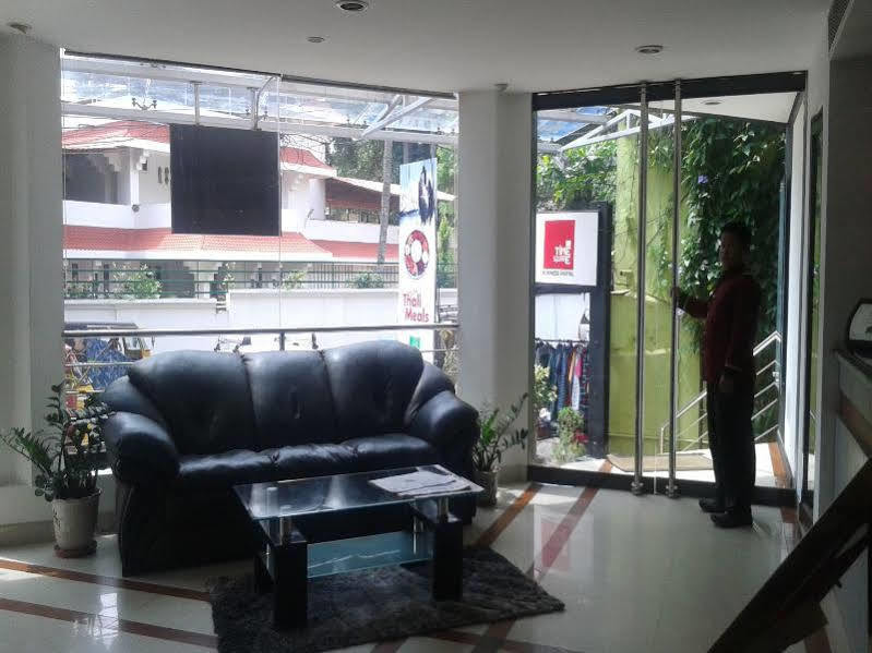 Treebo Trend Time Square Marine Drive Hotel Kochi Kültér fotó